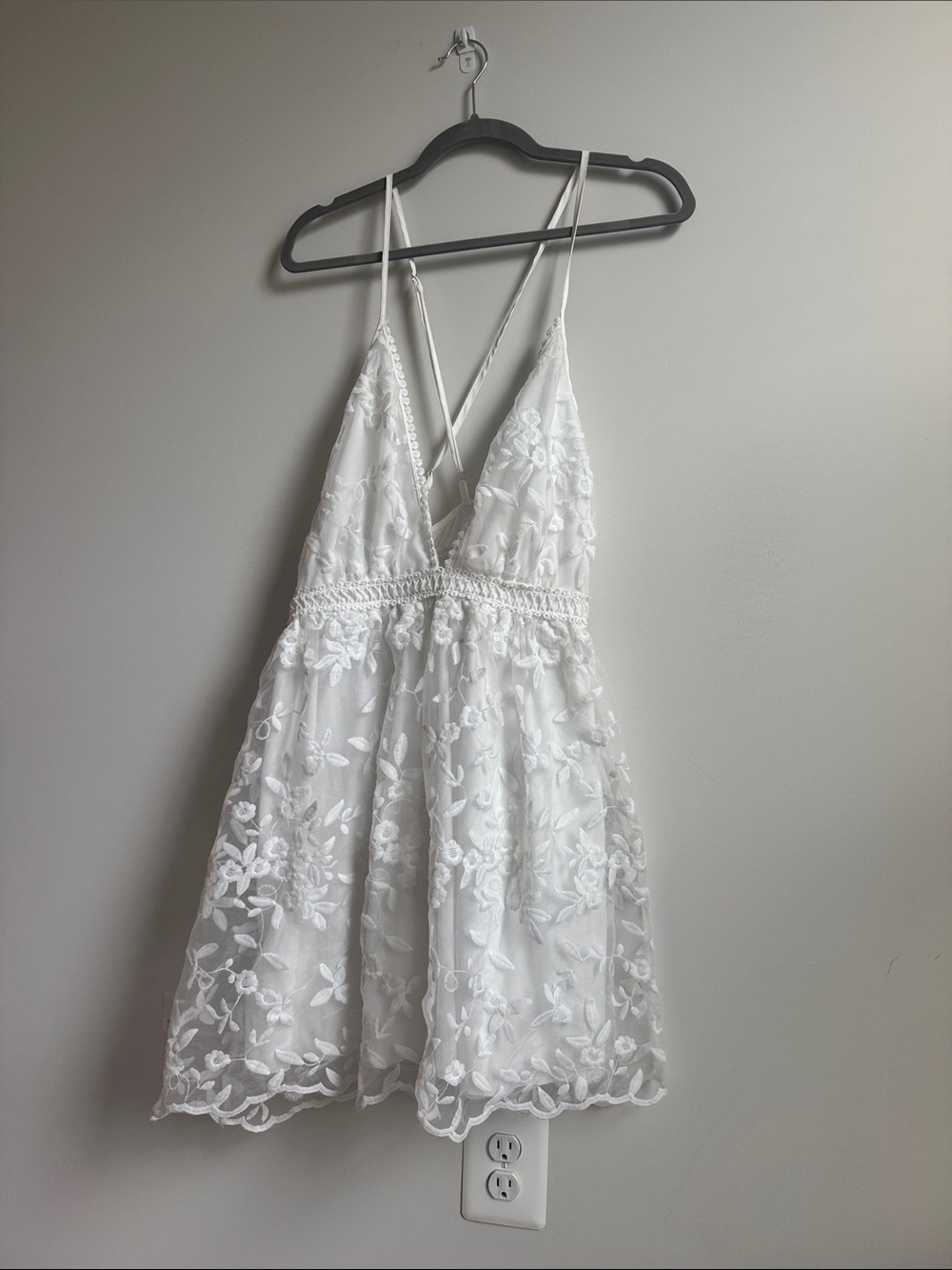 White Floral Lace Spaghetti Strap Dress